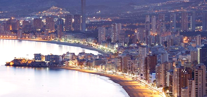 Benidorm bate el record de turistas de la Comunidad Valenciana